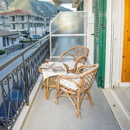 Daire A3 - Tzitzifo Nydri (Lefkada)